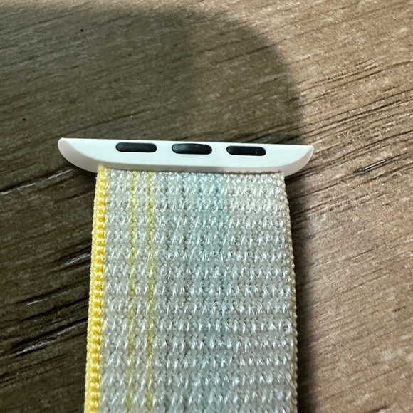 Apple Watch 45mm Starlight Sport Loop - Picture 5 of 9